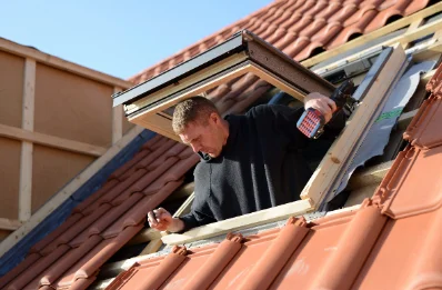 Pose de fenêtres de toit Velux à Ambax